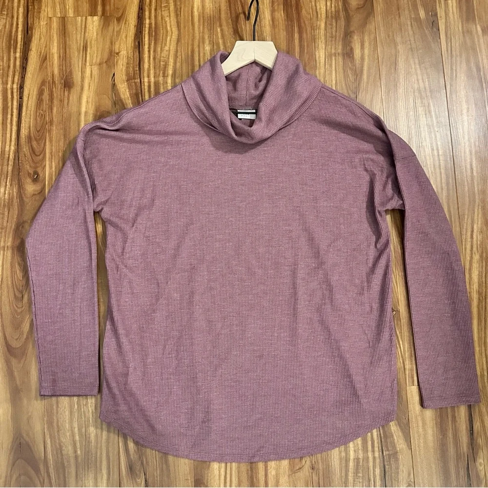 Waffle knit cowl/turtle neck top - Picture 4 of 6